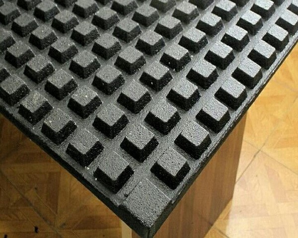 کفپوش گرانول پارکی